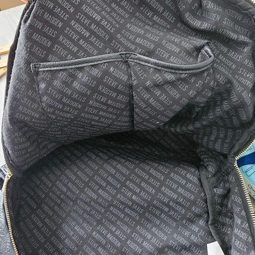 Steve Madden Black Backpack Bag Gold Zippers Logo Gym City Minimalist‎ FLAWS